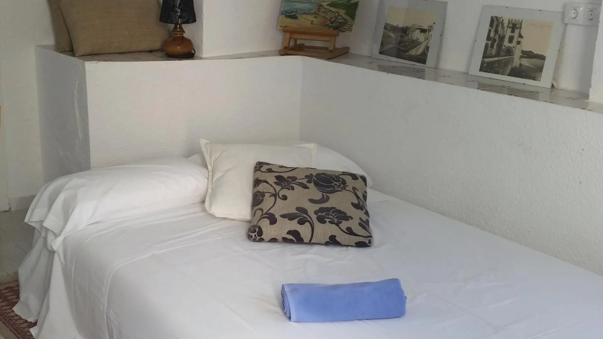 Villa Les Moreres De Sitges, Mediterranean-Style Family Escape