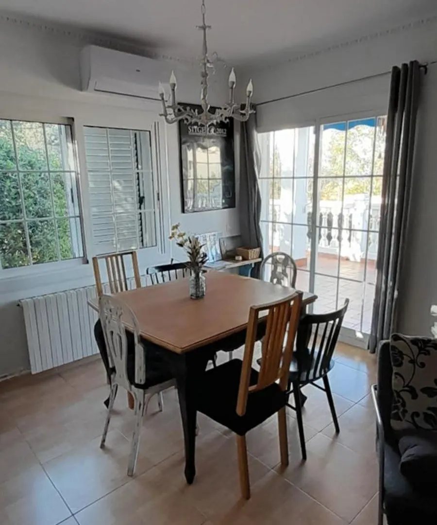 Villa Les Moreres De Sitges, Mediterranean-Style Family Escape 0*, 시체스