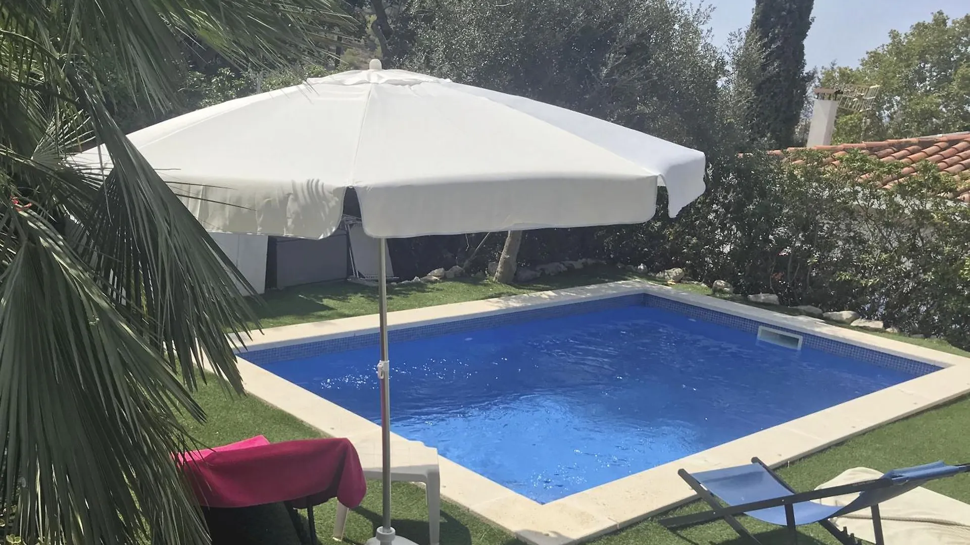 Villa Les Moreres De Sitges, Mediterranean-Style Family Escape